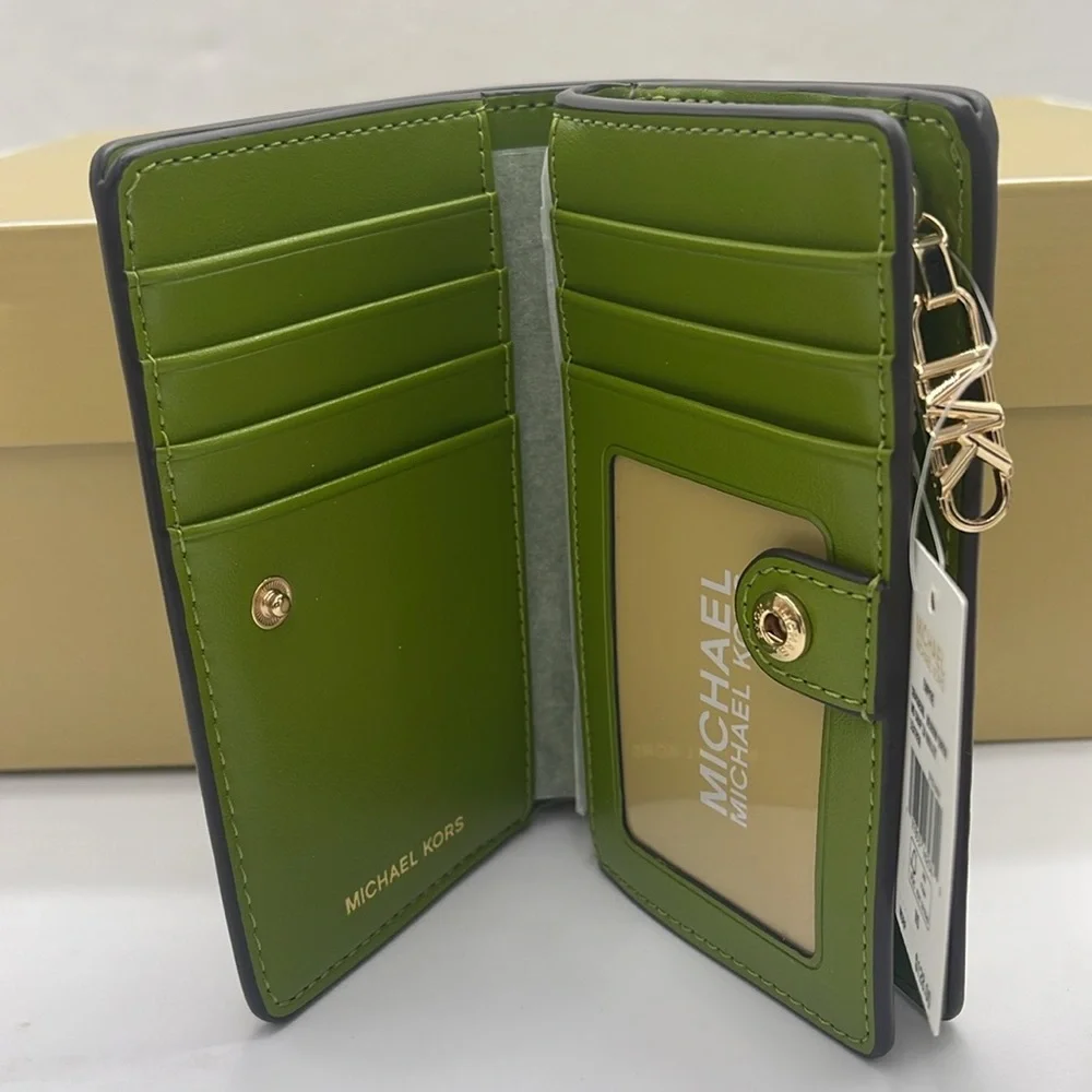 MICHAEL KORS Medium Pebbled Leather Bifold Wallet MEADOW GREEN NWT